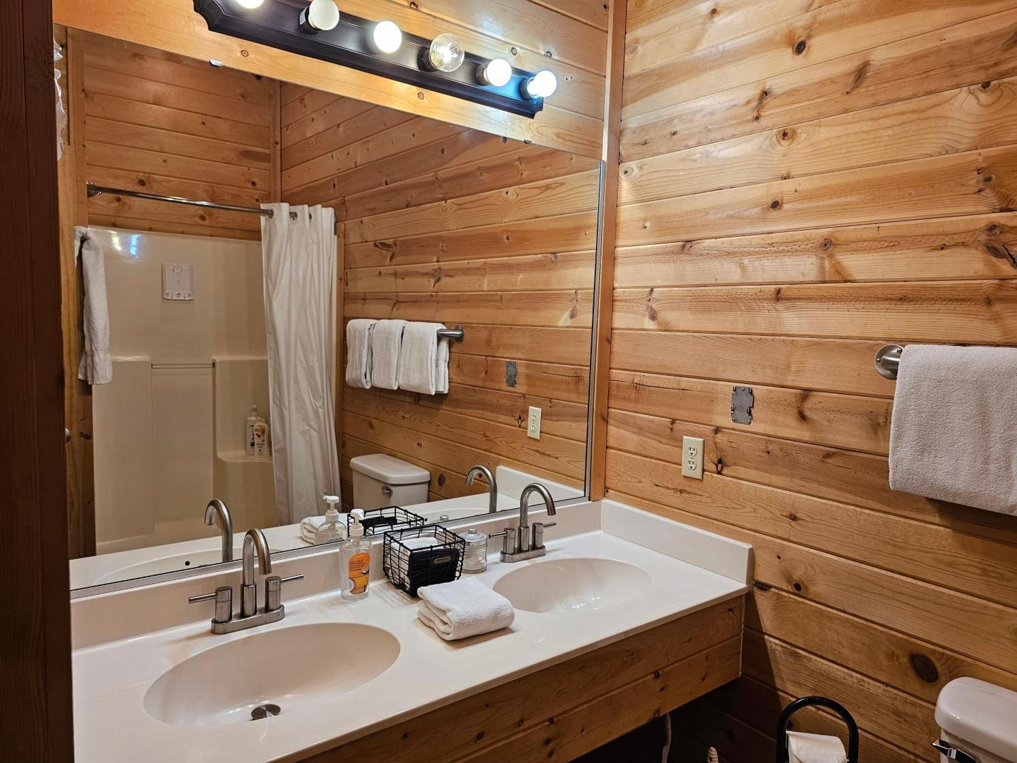5 Min To Beaver Lake-King Bed-Fire Pit-Jetted Tub #4 Eureka Springs Eksteriør bilde