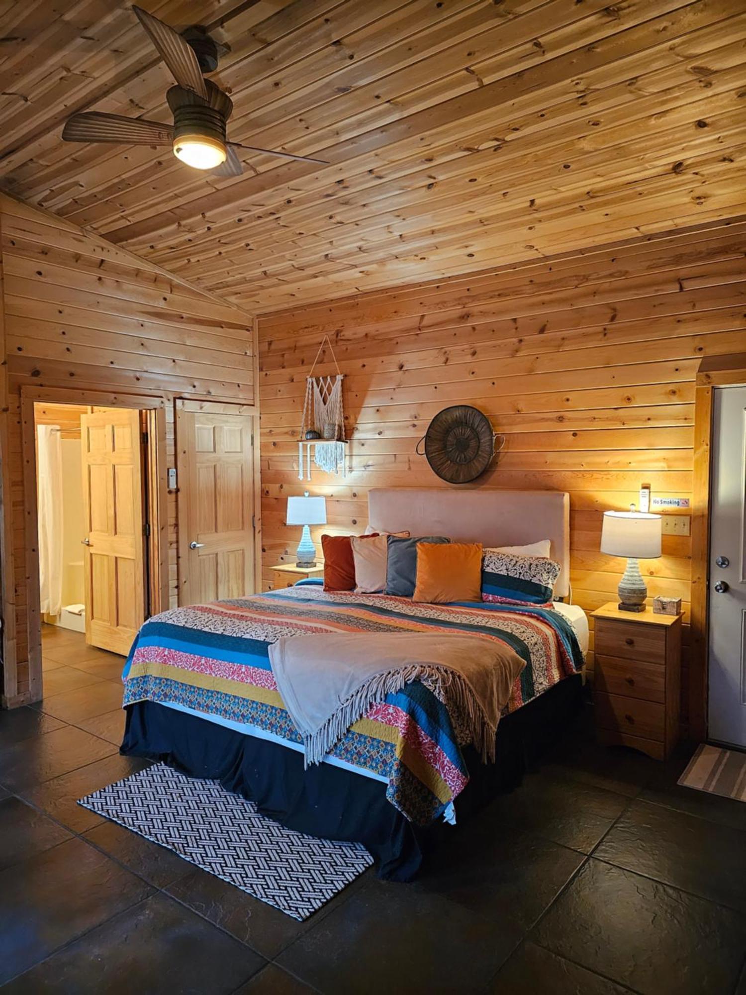 5 Min To Beaver Lake-King Bed-Fire Pit-Jetted Tub #4 Eureka Springs Eksteriør bilde